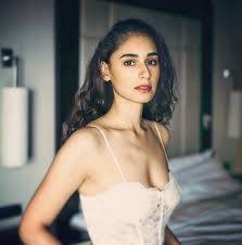 Hasleen Kaur Hasleen Kaur